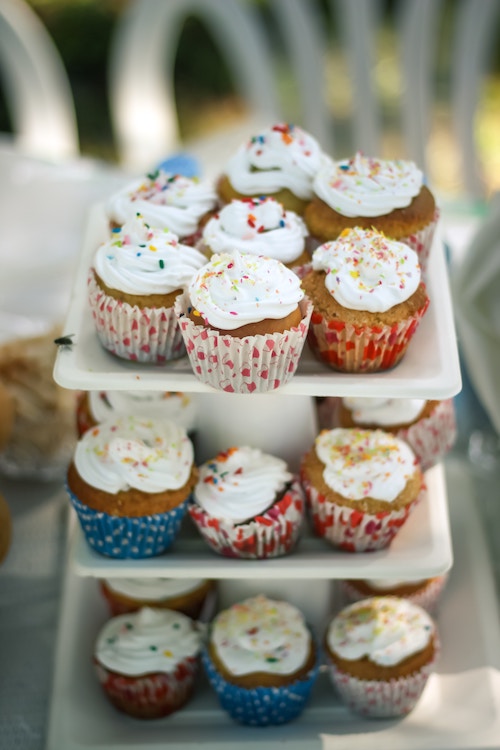 Plates of cupcakes